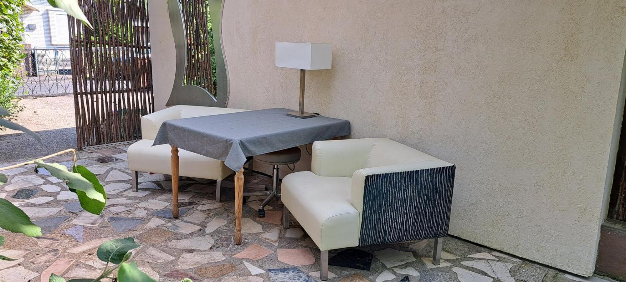 All-In-One Apartment Mit Eigener Sonnenterrasse Im Garten 杜塞尔多夫 外观 照片